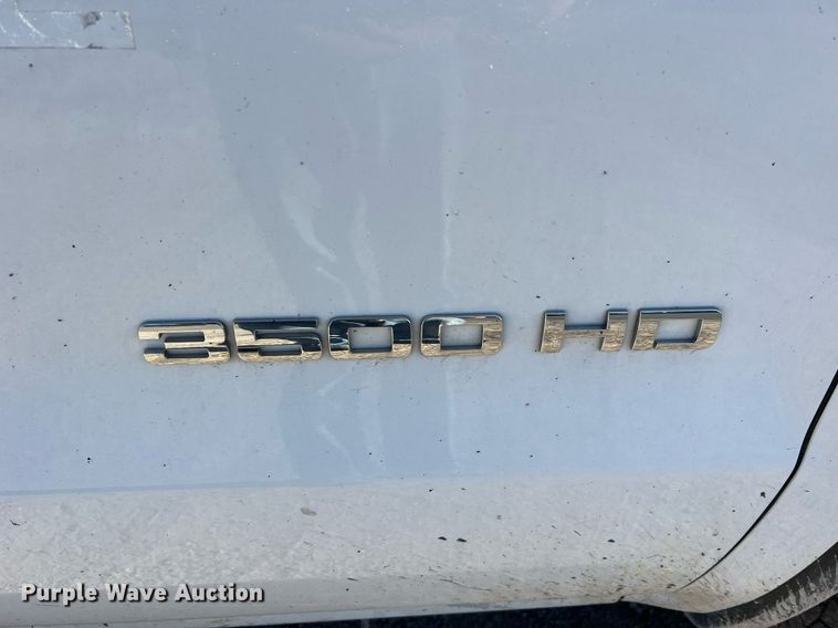 image for item NA9278 2016 GMC Sierra 3500HD Crew Cab pickup truck