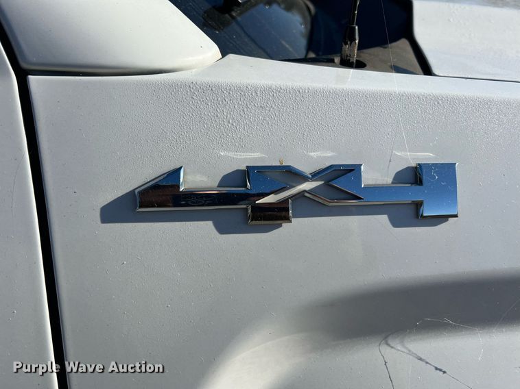 image for item NA9278 2016 GMC Sierra 3500HD Crew Cab pickup truck