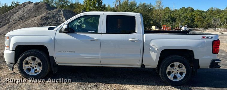 image for item NA9279 2016 Chevrolet Silverado 1500 LT Crew Cab pickup truck