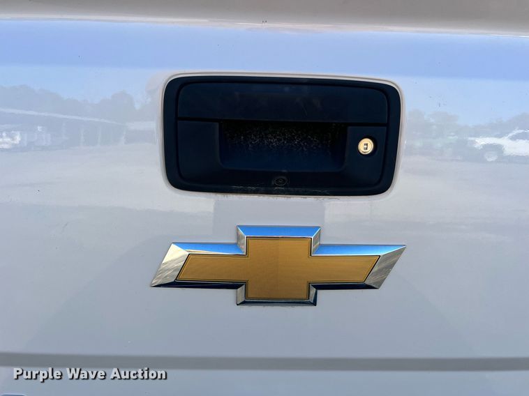 image for item NA9279 2016 Chevrolet Silverado 1500 LT Crew Cab pickup truck