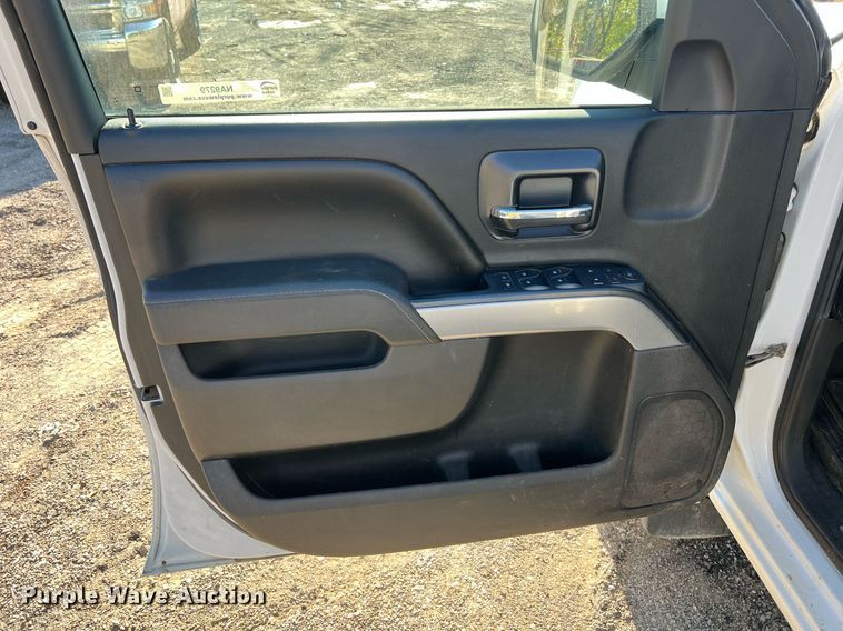 image for item NA9279 2016 Chevrolet Silverado 1500 LT Crew Cab pickup truck