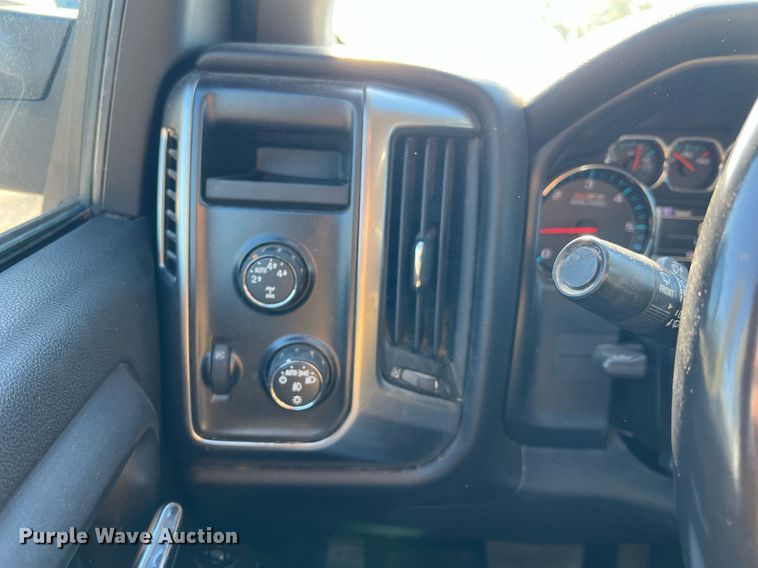 image for item NA9279 2016 Chevrolet Silverado 1500 LT Crew Cab pickup truck