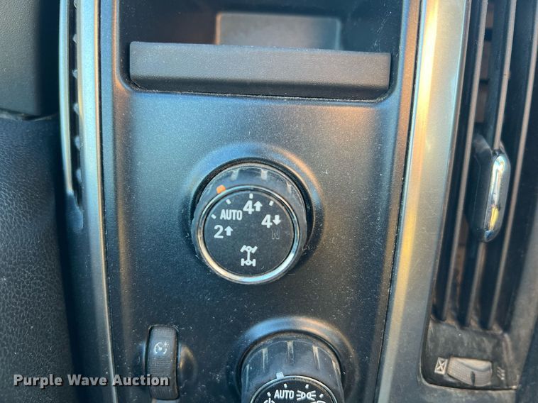 image for item NA9279 2016 Chevrolet Silverado 1500 LT Crew Cab pickup truck