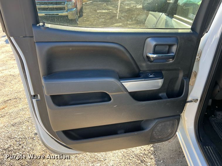 image for item NA9279 2016 Chevrolet Silverado 1500 LT Crew Cab pickup truck