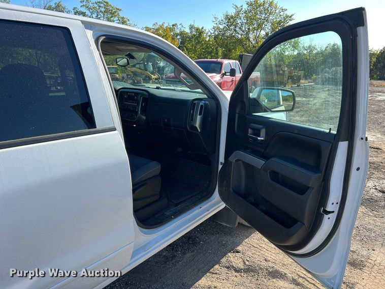 image for item NA9279 2016 Chevrolet Silverado 1500 LT Crew Cab pickup truck