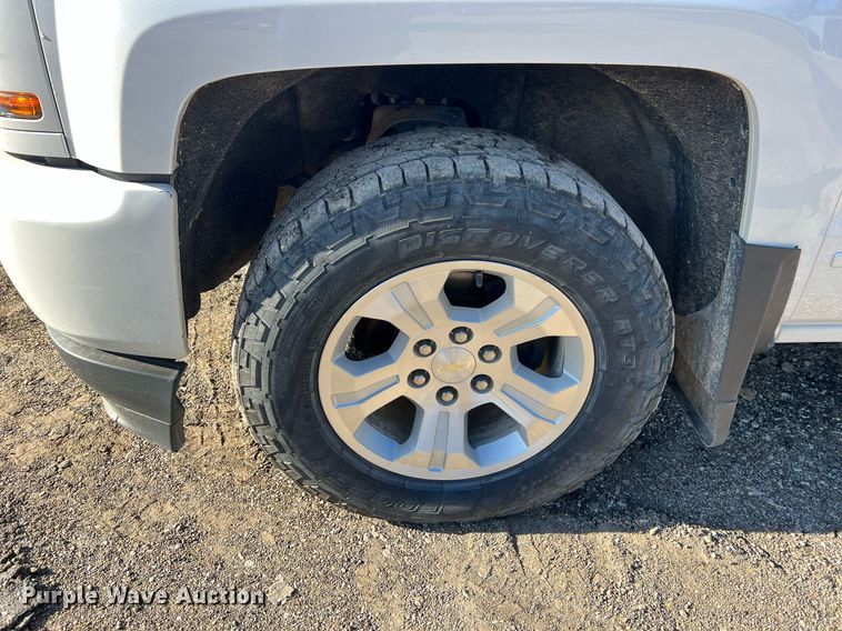 image for item NA9279 2016 Chevrolet Silverado 1500 LT Crew Cab pickup truck