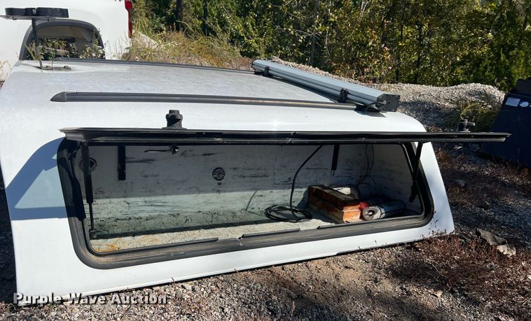 image for item NA9296 Camper shell