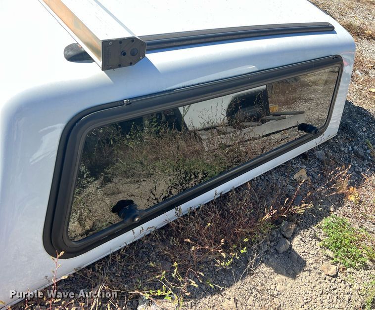 image for item NA9296 Camper shell