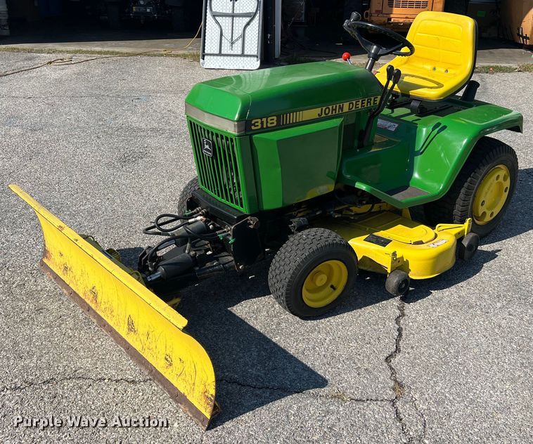 image for item NI9034 John Deere 318  lawn mower