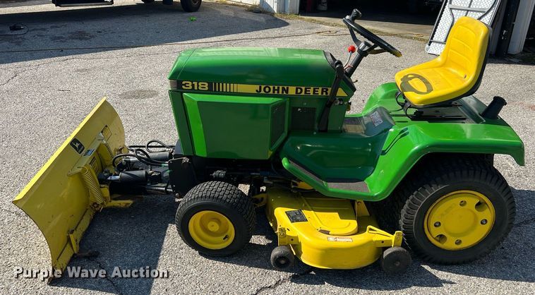 image for item NI9034 John Deere 318  lawn mower