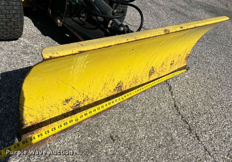 image for item NI9034 John Deere 318  lawn mower