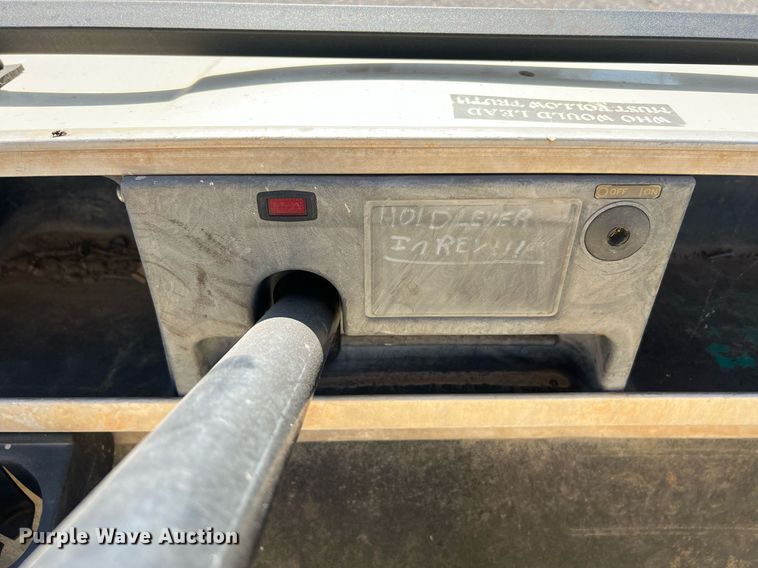 image for item NI9035 Club Car  golf cart