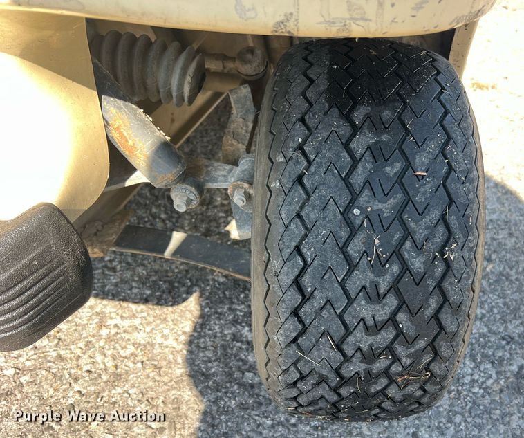 image for item NI9036 golf cart