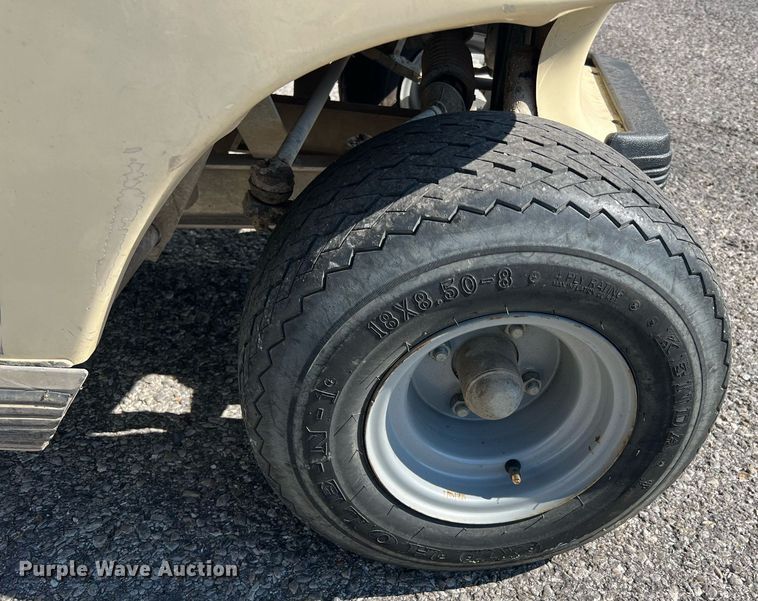 image for item NI9036 golf cart