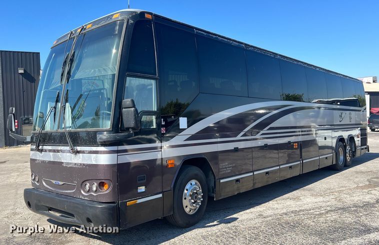 image for item NI9037 2003 Prevost  coach bus