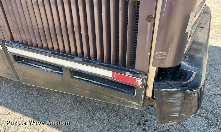 image for item NI9037 2003 Prevost  coach bus