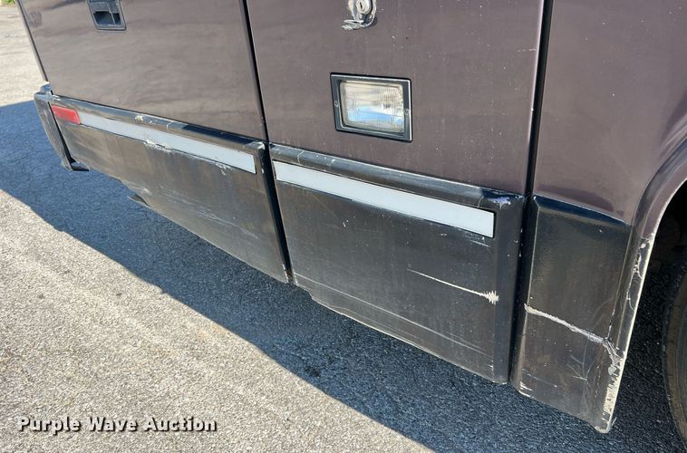 image for item NI9037 2003 Prevost  coach bus