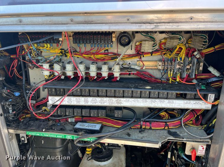 image for item NI9037 2003 Prevost  coach bus