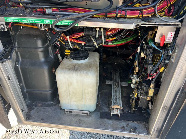 image for item NI9037 2003 Prevost  coach bus