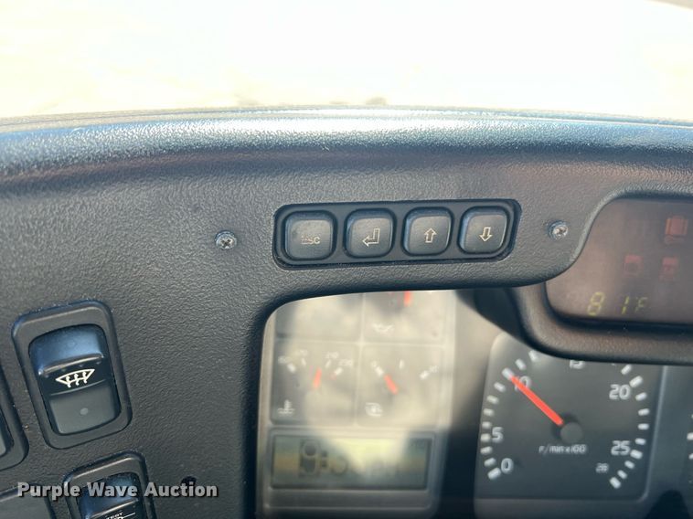 image for item NI9037 2003 Prevost  coach bus