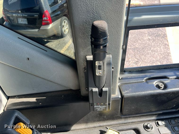 image for item NI9037 2003 Prevost  coach bus