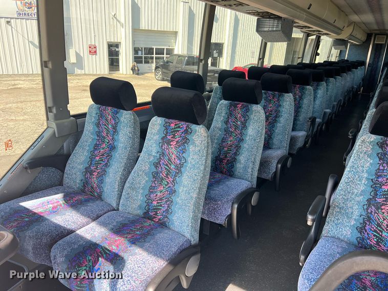 image for item NI9037 2003 Prevost  coach bus