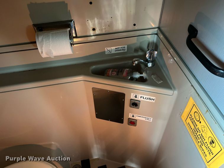 image for item NI9037 2003 Prevost  coach bus