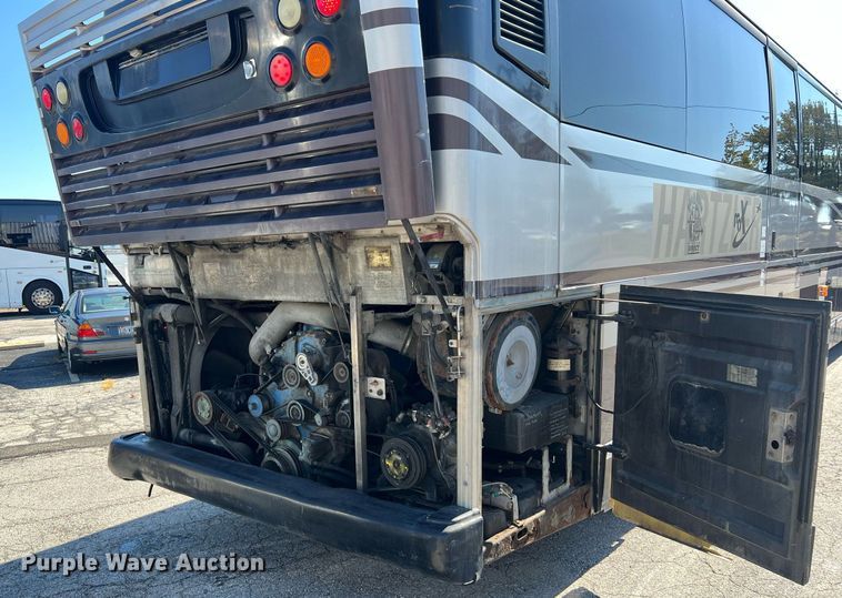 image for item NI9037 2003 Prevost  coach bus