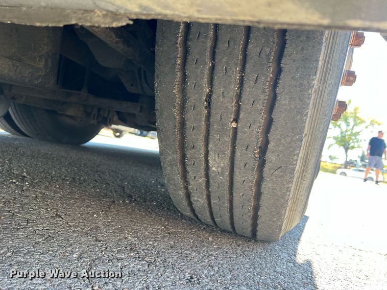 image for item NI9037 2003 Prevost  coach bus