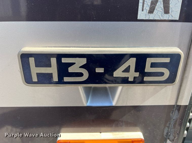 image for item NI9037 2003 Prevost  coach bus