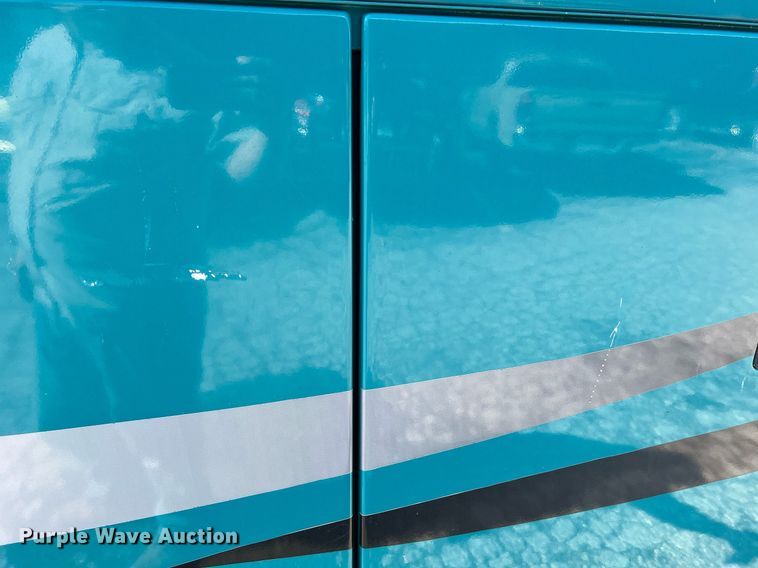 image for item NI9038 1998 Prevost  coach bus