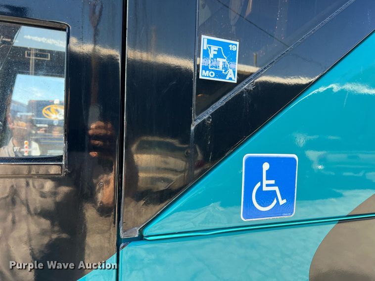 image for item NI9038 1998 Prevost  coach bus