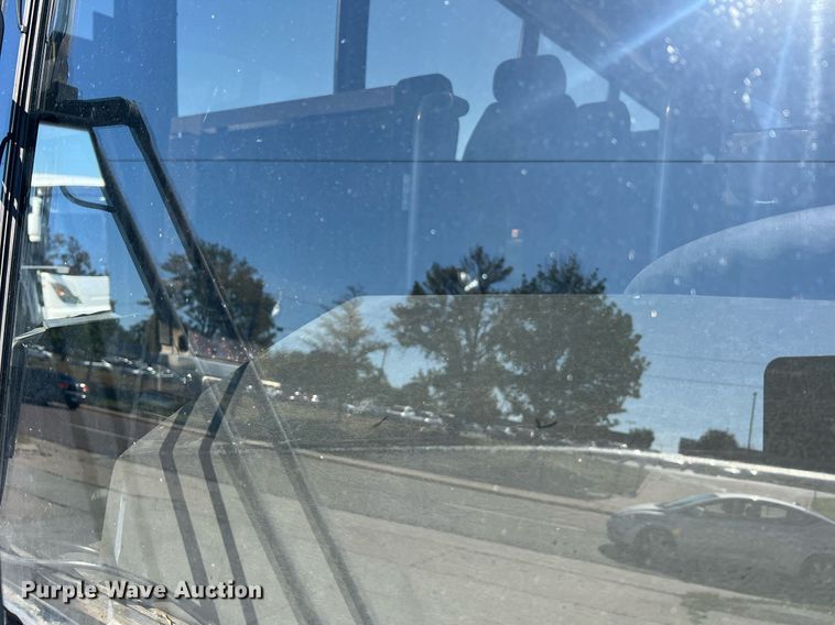 image for item NI9038 1998 Prevost  coach bus