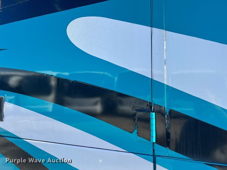 image for item NI9038 1998 Prevost  coach bus