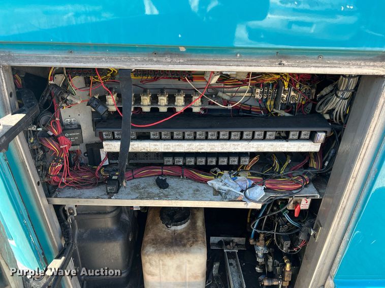 image for item NI9038 1998 Prevost  coach bus