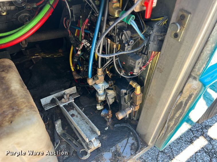 image for item NI9038 1998 Prevost  coach bus