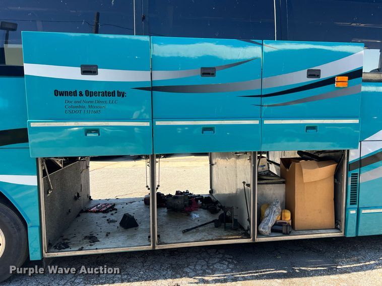 image for item NI9038 1998 Prevost  coach bus