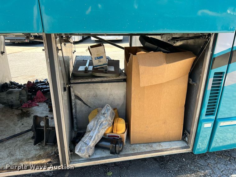 image for item NI9038 1998 Prevost  coach bus