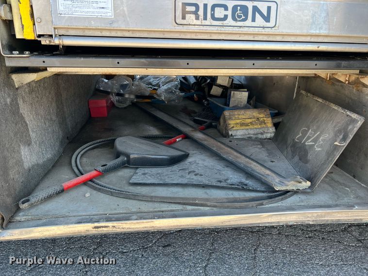 image for item NI9038 1998 Prevost  coach bus