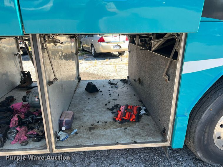 image for item NI9038 1998 Prevost  coach bus