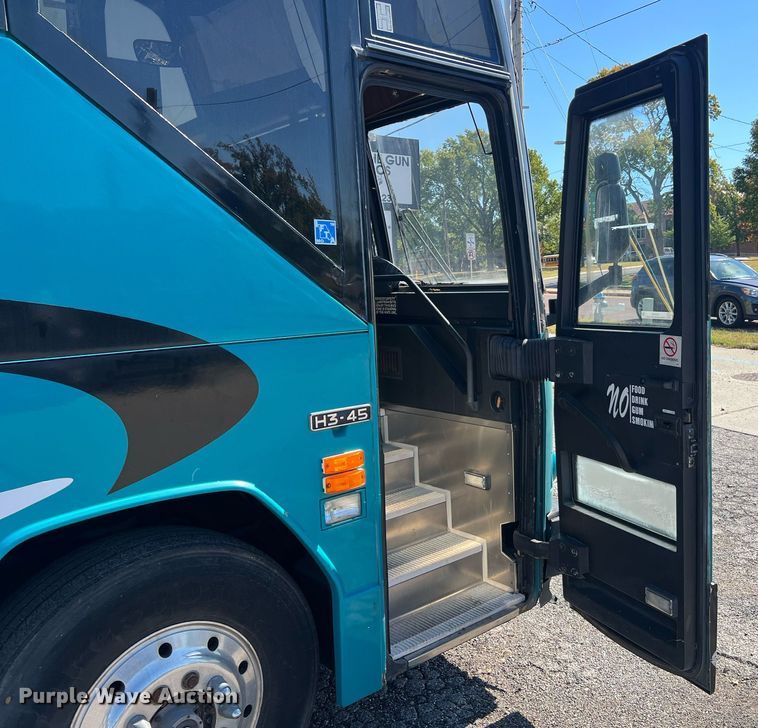 image for item NI9038 1998 Prevost  coach bus