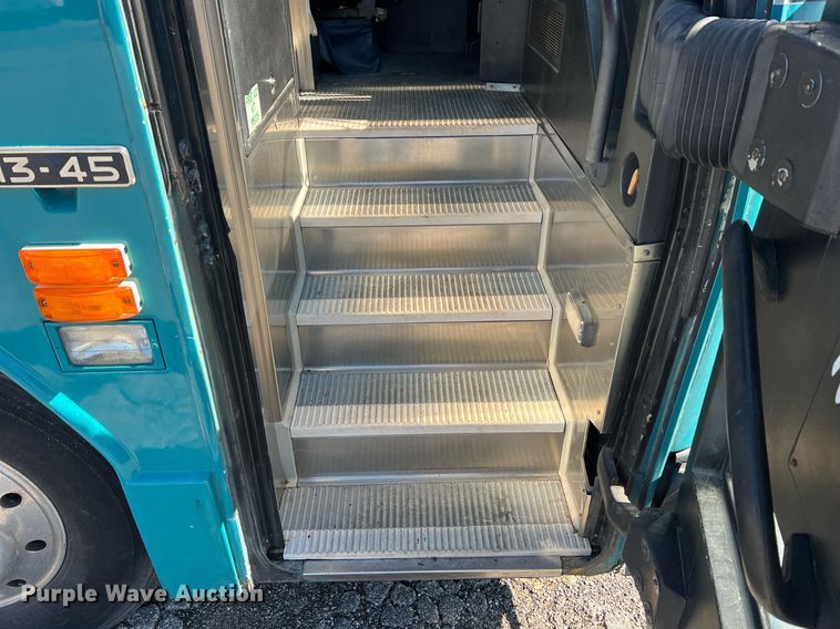 image for item NI9038 1998 Prevost  coach bus