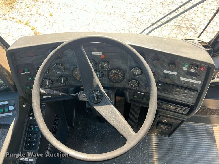 image for item NI9038 1998 Prevost  coach bus