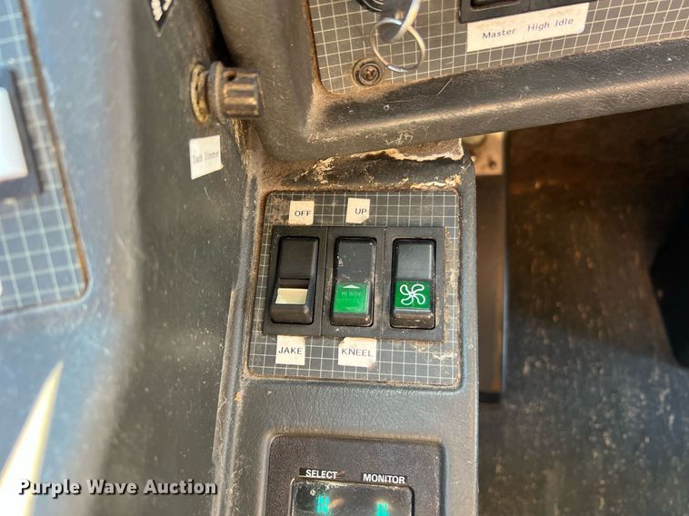 image for item NI9038 1998 Prevost  coach bus