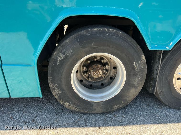 image for item NI9038 1998 Prevost  coach bus