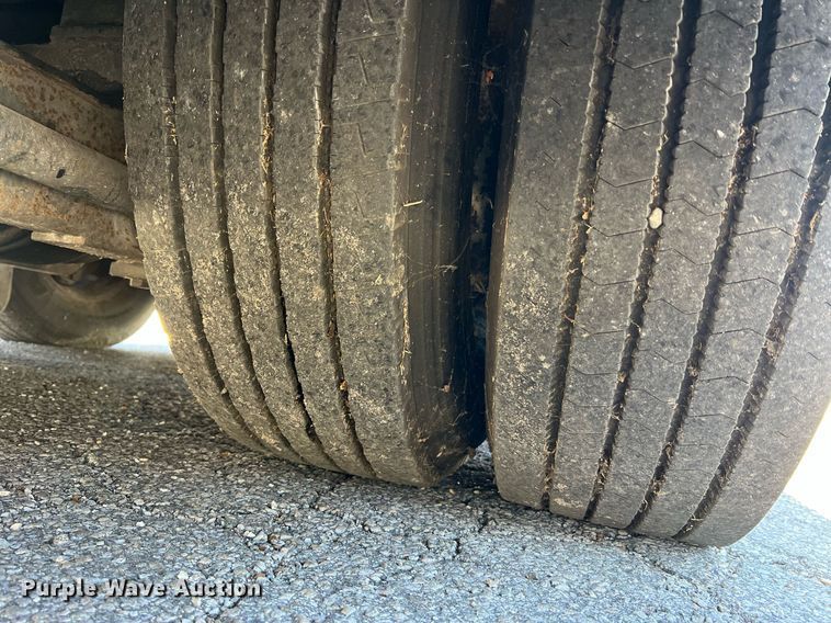 image for item NI9038 1998 Prevost  coach bus