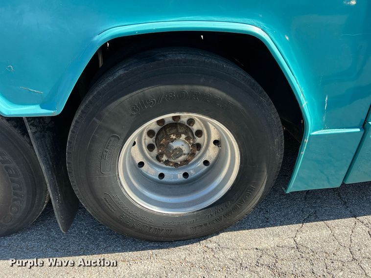 image for item NI9038 1998 Prevost  coach bus