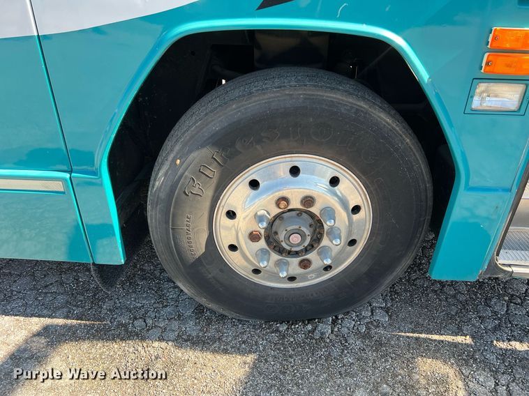 image for item NI9038 1998 Prevost  coach bus