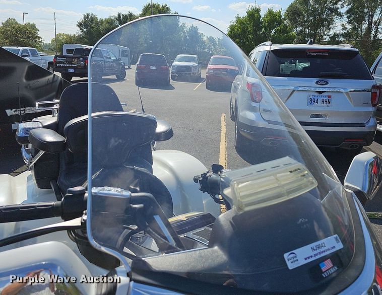 image for item NJ9842 1997 Honda Gold Wing Aspencade  motorcycle