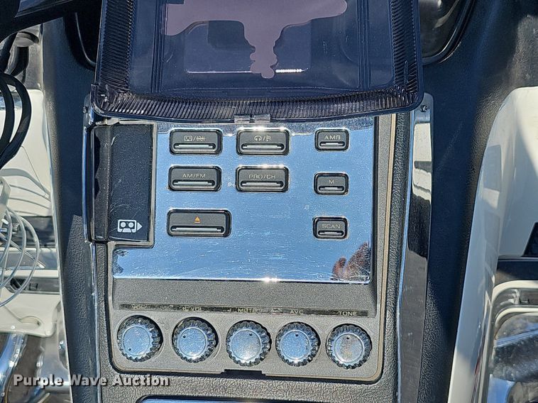 image for item NJ9842 1997 Honda Gold Wing Aspencade  motorcycle